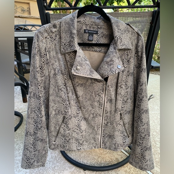 INC XL Snakeskin zippered moto jacket. Bisque, black, tan, grey. Very soft/Warm - Picture 4 of 7